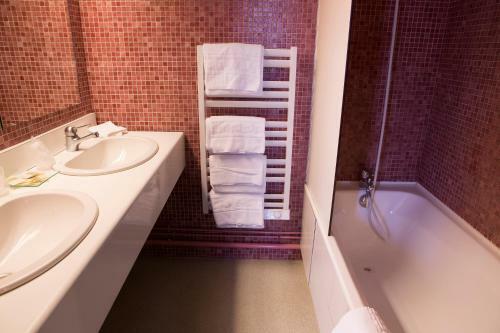 Logis Hotel Le Cerf