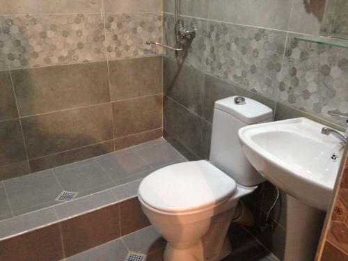 Hostal Kipiani Guest House