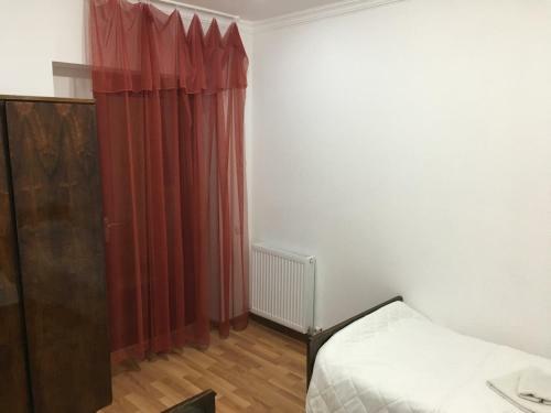 Hostal Kipiani Guest House