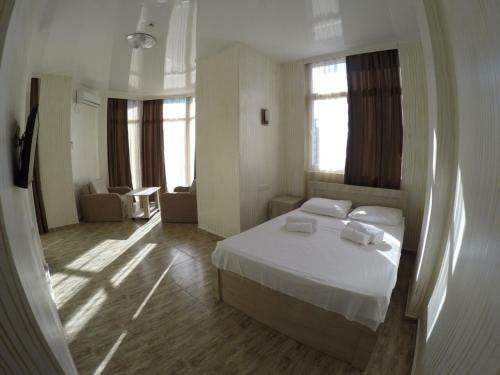 Hostal Hotel Batumi Inn