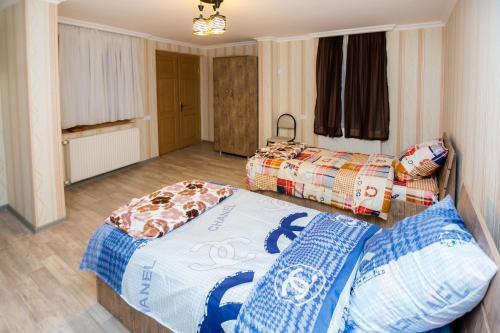 Hostal Apartamenti Gomi 17