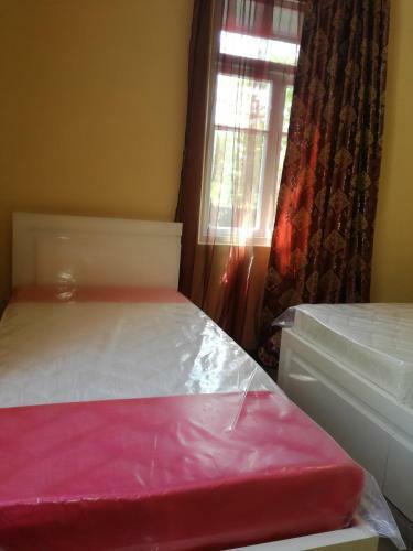 Hostal Guest House Makhinjauri