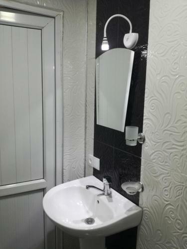 Hostal Guest House Makhinjauri