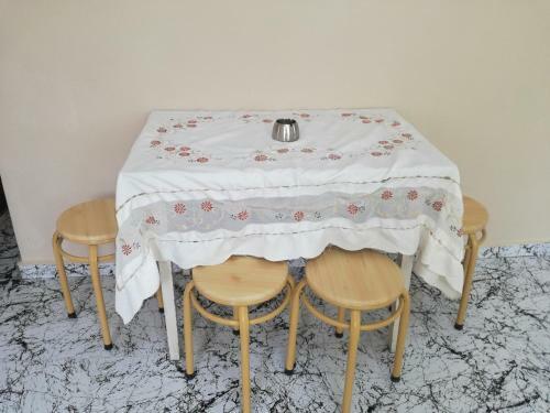 Hostal Guest House Makhinjauri