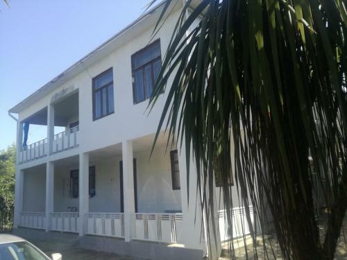 Hostal Guest House Makhinjauri