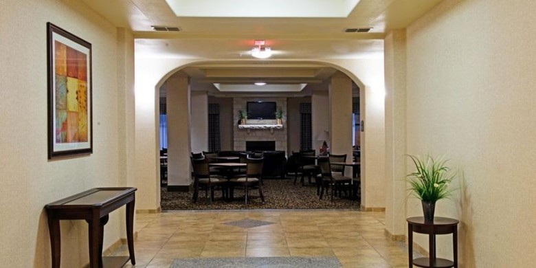 Holiday Inn Express Hotel & Suites San Antonio