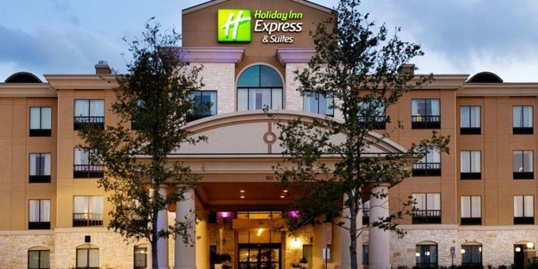 Holiday Inn Express Hotel & Suites San Antonio