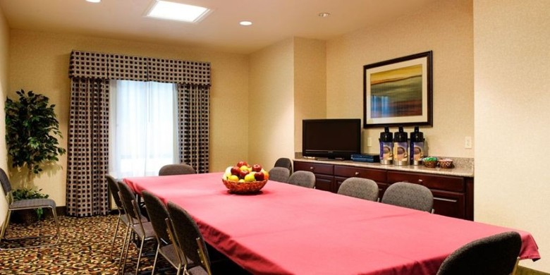 Holiday Inn Express Hotel & Suites San Antonio