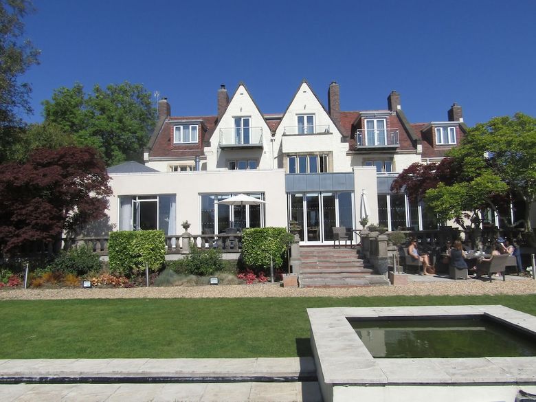 Hotel Holm House
