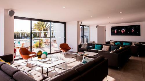 Hotel La Plage Art Et Emotions