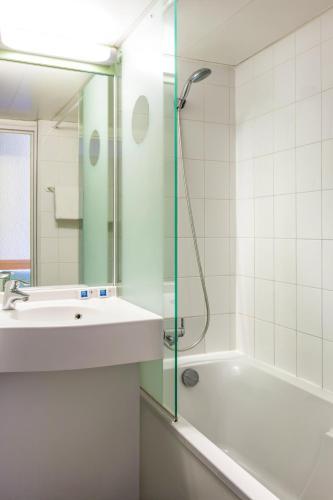 Hotel Ibis Budget - Porte De Bagnolet
