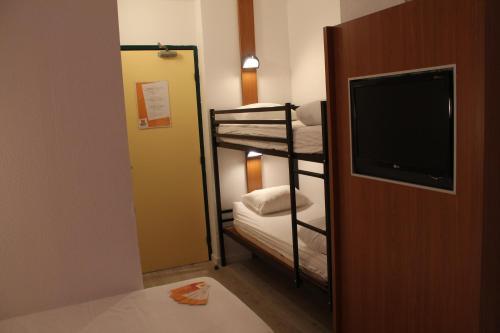 Hotelf1 Reims Tinqueux
