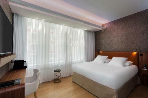 Hotel L'arbre Voyageur - Bw Premier Collection - Lille