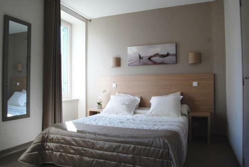 Hotel Du Midi - Logis International