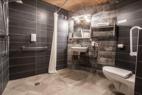 Logis Hotel Les Bruy�res