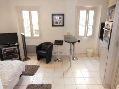 Apartamento Studio & 1 Bedroom Riouffe