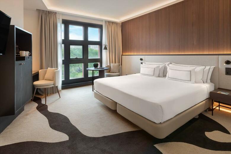 Hotel Meli� Bilbao