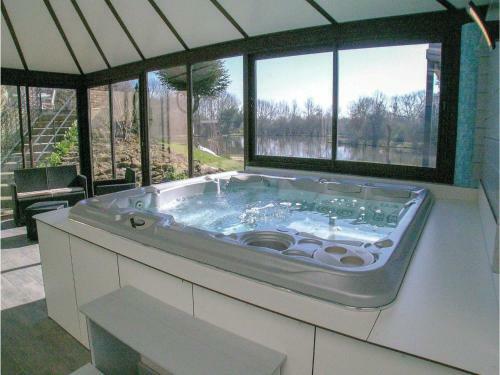 Holiday Home Le Champ St. Pere Le Bois Merlet