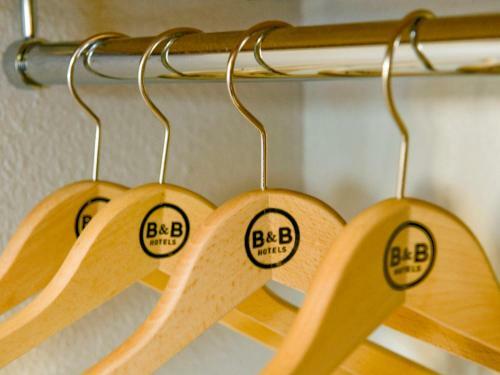 Hotel B&B H�tel Evry Lisses