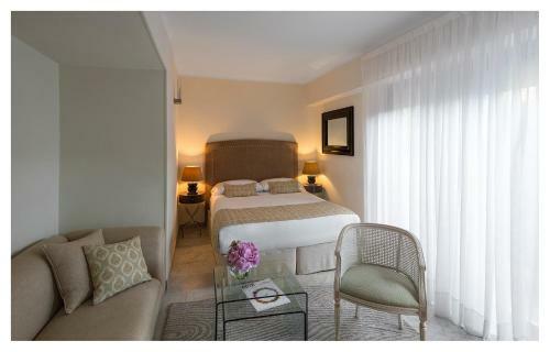 Hotel La Ch�vre D'or