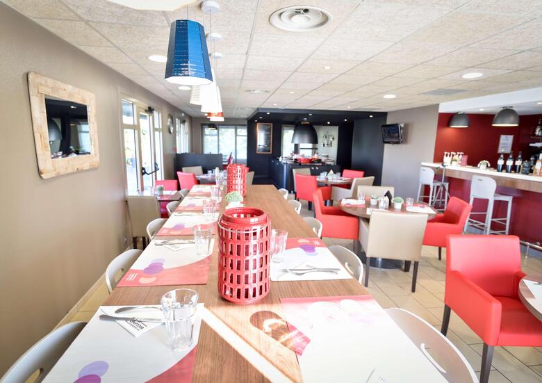 Hotel Campanile Clermont-ferrand ~ Riom