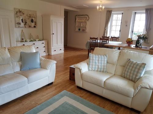 Hostal Ch�teau Du Doux- Holiday Apartments
