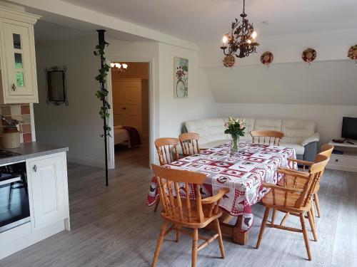 Hostal Ch�teau Du Doux- Holiday Apartments