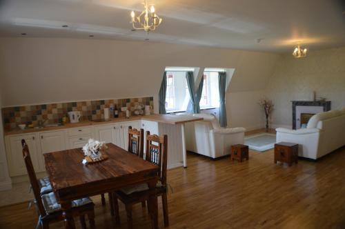 Hostal Ch�teau Du Doux- Holiday Apartments