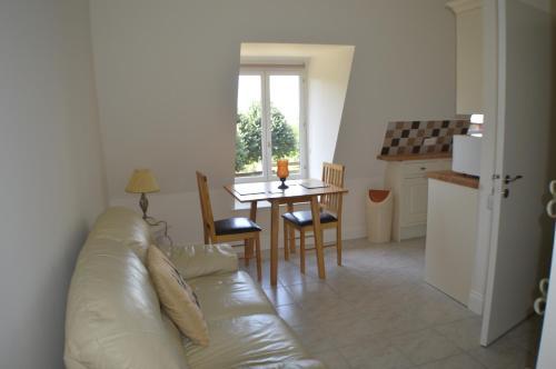 Hostal Ch�teau Du Doux- Holiday Apartments