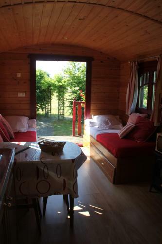 Les Roulottes De La Ferme Chauvet