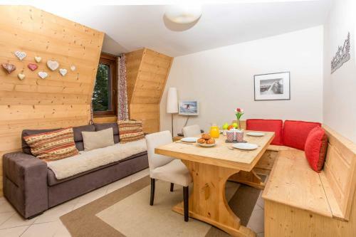 Apartamentos Le Paradis 18 & 18b Appts