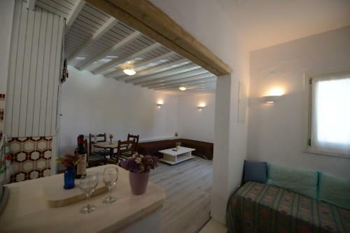 Hostal Andriani's Guest House