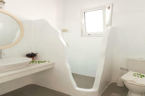 Hostal Andriani's Guest House