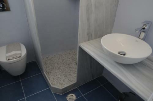 Hostal Andriani's Guest House
