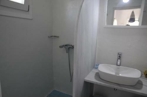 Hostal Andriani's Guest House