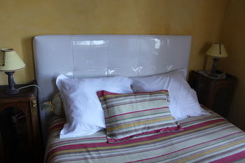 Bed & Breakfast L'ancien Presbyt�re La Rucheli�re