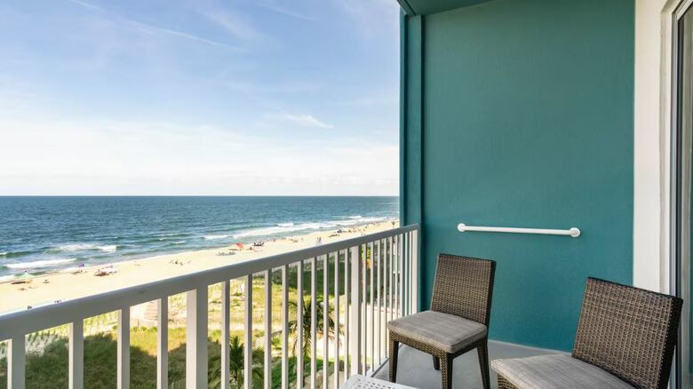 Hotel Quality Inn & Suites Beachfront