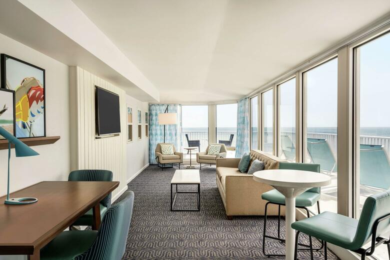 Hotel Quality Inn & Suites Beachfront