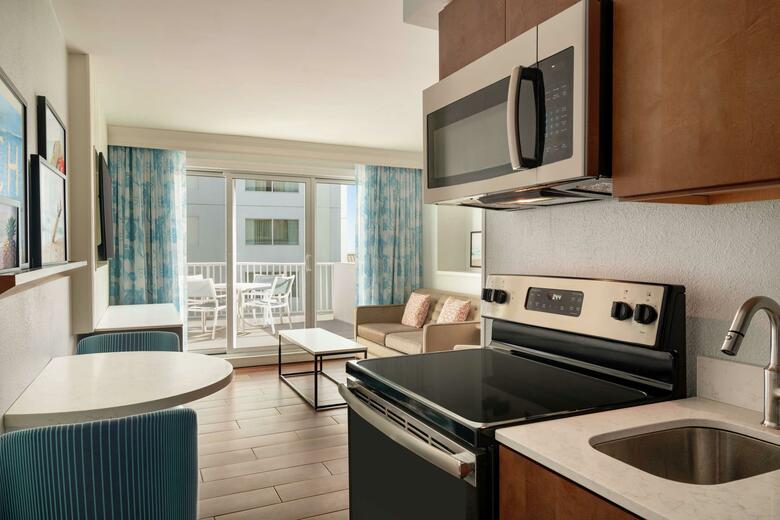 Hotel Quality Inn & Suites Beachfront