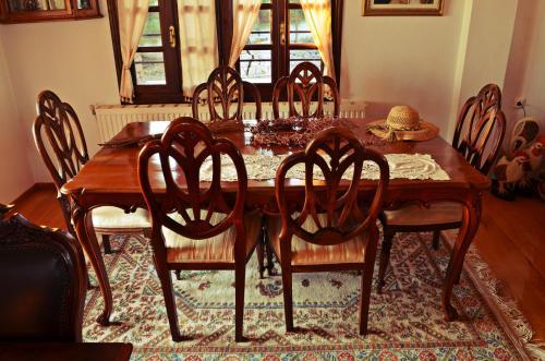 Hostal Archontariki Guesthouse