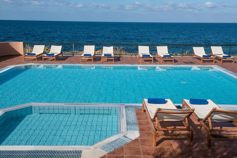 Hotel Koutrakis Suites
