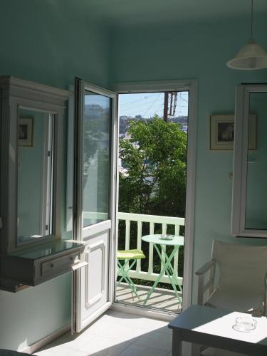 Hostal Fraskoula's Town