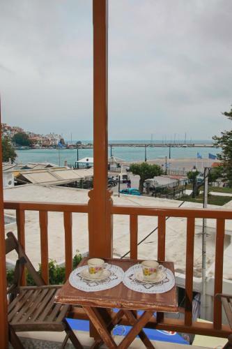 Hostal Marialena Rooms