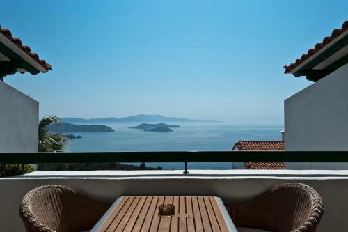 Skiathos Club Hotel & Suites