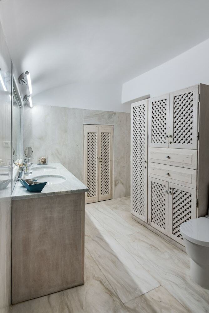 Apartamento Armeni Luxury Villas