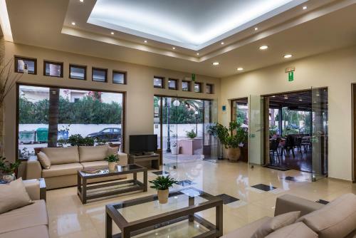 Apartamento Elotis Suites