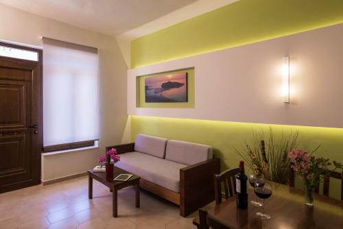 Hotel Oscar Suites & Village