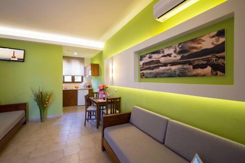 Hotel Oscar Suites & Village