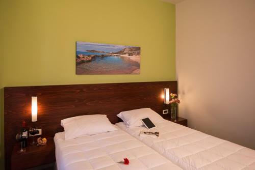 Hotel Oscar Suites & Village