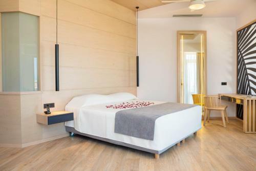 Hotel Oscar Suites & Village